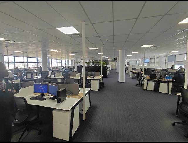 2,495M² OFFICE TO LET IN NOORDWYK